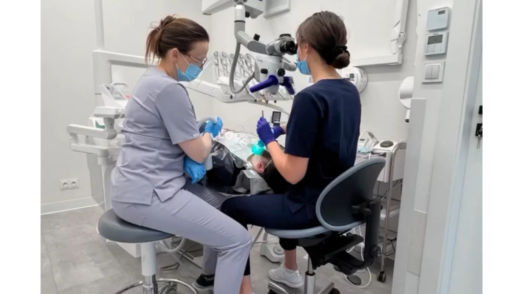 Leczenie kanałowe: Lek. Dent. Izabela Zakrzewska-Wielgus: lekarz endodonta z naszej kliniki. 
