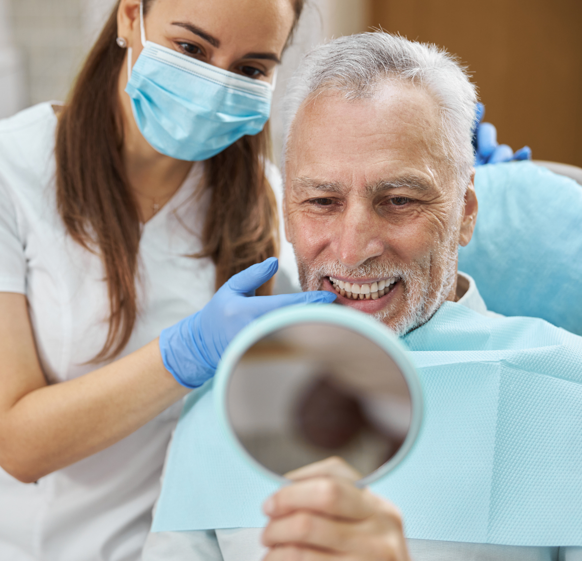 All-on-4 vs All-on-6 — dla kogo i kiedy różnica 2 implantów ma znaczenie